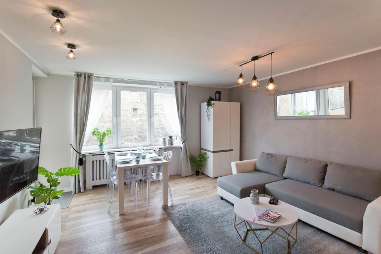 Stay Hip In Vibrant Centrally Located Apartment In Old Town Γκντανσκ Εξωτερικό φωτογραφία